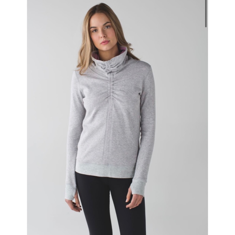 Lululemon In A Cinch Long Sleeve